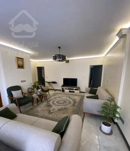 نارمک ۶۷متری با دیدمیدان ۲خواب نورگیر عالی