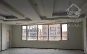 دانشگاه/ 140 متر 3خواب/ جنوبی / طبقه 4 / نوساز