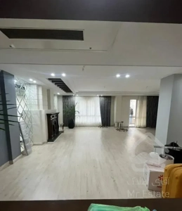 اجاره  آجودانیه  ۲۰۰متر ۳خ   ۲پارکینگ   مشاعات آبی