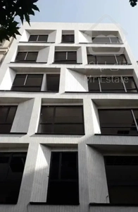 سعادت اباد ۷۸۰ متر بنا نوساز ۵ طبقه