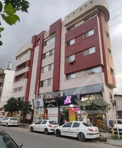 نیما /آپارتمان 140 متری + فول امکانات سند تک برگ