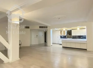 آپارتمان ۱۲۹ متر دزاشیب بازسازی مدرن حیاط مجرد