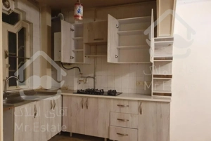 ۴۹متر همکف همراه تخت و کمدVIP