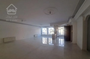 ۱۴۰ متر آپارتمان در سعادت آباد