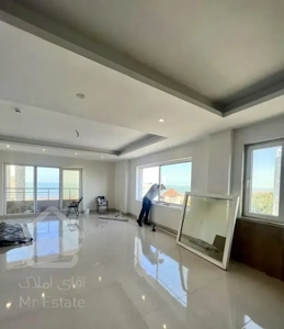 ۲ نبش ویو ابدی دریا*آپارتمان۱۱۷ متری در فریدونکنار