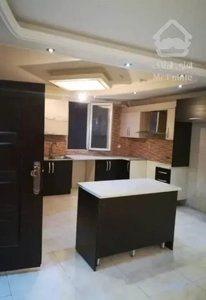 آپارتمان ۸۷متری ۲ خواب، فول امکانات، خوش نقش، لوکیشن عالی، سال۹۷