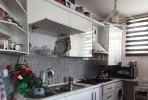 80متر اقبال آسانسور پارکینگ