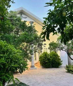 280 متر ویلا باغ دنج و باصفا سنددار