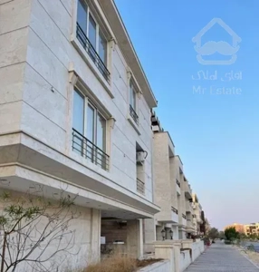 ۱۵۶متری ۳خ / ۴۰متر تراس کلید نخورده  نوبنیاد ۳