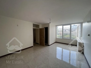 ۱۸۲متر برج با دو لاین آسانسور