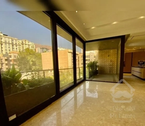 نیاوران ۲۱۰ متر ۳ خواب نوساز و شیک