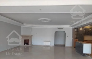 آپارتمان خوش نقشه و نور گیر و مرتب