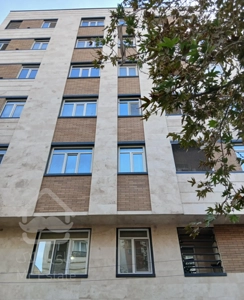 آپارتمان ۱۰۲ متری شخصی ساز با متریال عالی در بهترین خیابان منطقه بازرگان زیرقیمت