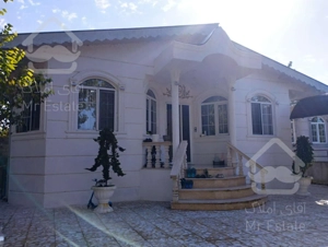 فروش ویلا 240 متری زیباکنار