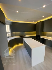 فروش 130 متری پاسداران