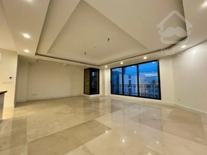 فروش اپارتمان 182 متری زعفرانیه