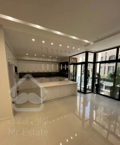 ۱۸۱متر / صیاد / کلاسیک/ پلان بینظیر / ویلا