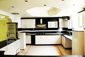 200 متر بهترین لوکیشن اختیاریه