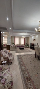 ۱۰۶متر دو خواب فول ۵ ساله سالن پرده خور