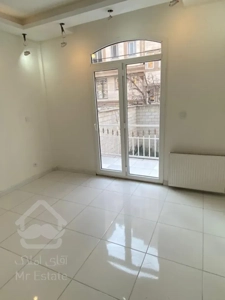 63 متر /سالن پرده خور/ تاپ لوکیشن منطقه