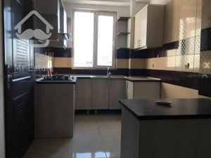 ۵۳متر تکواحدی لوکیشن عالی پارکینگ دار