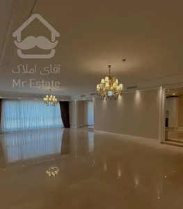 ۲۰۰متر/تکواحدی/شاهکار معماری کلاسیک/چهارباغ شرقی