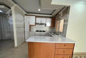 ۱۱۰متـر/اراج (صنـایـع )/کلیـه امــکانــات