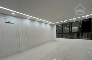 آپارتمان برند ۱۴۲ متری تکواحدی لوکیشن قبل معلم