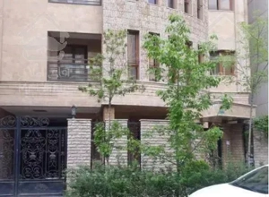 کلنگی ۱۳۰۰متر ونک شیراز شمالی