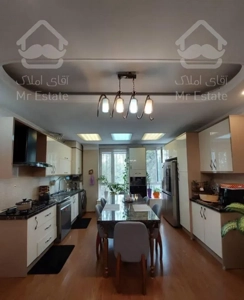 ۸۰متر خوش‌نقشه غرق‌نور