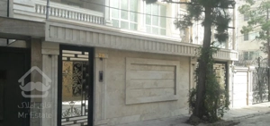 آپارتمان  ۱۴۰ متری سه خواب