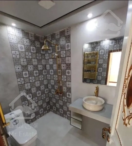 میرداماد 170 متر نور گیر و خوش نقشه