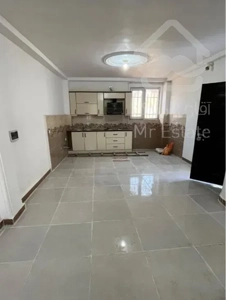 فروش همکف ارتفاع ۳ پله ۶۴ متری ۲خوابه همکف در وحدت