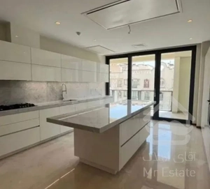 آپارتمان ۱۳۰متر صاحبقرانیه با ۹۰متر قدرالسهم