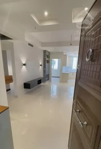 ۸۰ متر، دیزاین ژورنالی،شاهین شمالی