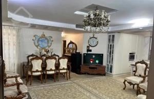 ۹۰ متری دو خوابه در   نیاوران