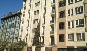 میدان ملت ۵۰ متر
