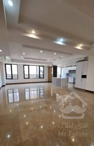 ۲۲۰ متر عمارتی فاخر در شمال کاشانی