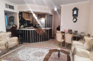 آپارتمان ۱۱۰ متری بهارستان ۱ میدان شهدای محراب