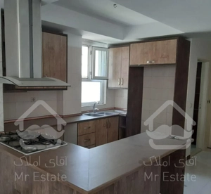 ۸۵ متر فول ۸ ساله آلاله شرقی