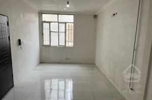 آپارتمان ۶۰متری طبقه اول کوچه دومتری