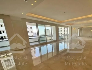 آپارتمان سه خوابه/210متری /کلید نخورده