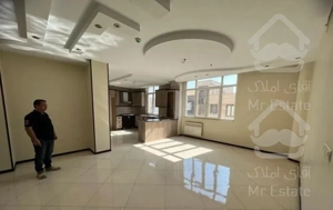 آپارتمان /۹۷ متر / دوخواب / نورگیر