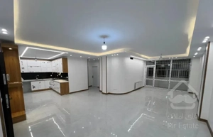 ۱۰۵ متری + ۱۵متر حیاط خلوت / فول بازسازی / بلوک۲