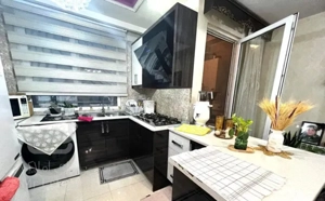 85متر 2خوابه ده ساله فول امکانات اباذر گلدشت