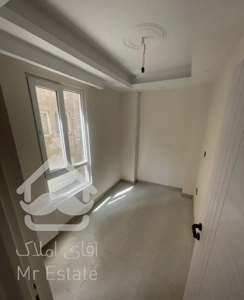 سرباز٦٣متر دو خوابه سالن بزرگ افتاب مستقیم