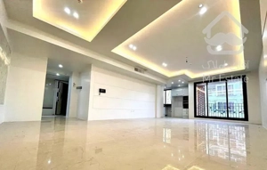 واحد ۲۱۵ متری  نیاوران با امکانات بی‌ همتا