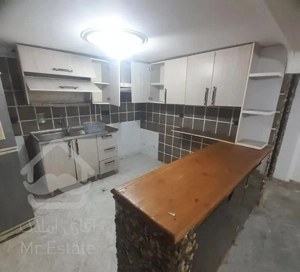 اجاره واحد طبقه اول مرکز شهر