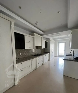 ۲۳۰متر /۴خواب/دیدویو‌ابدی