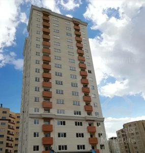 پیش فروش تحویل ۳ سال قطعی با تعهد ضرر و زیان ۹۰ متر ۲خواب